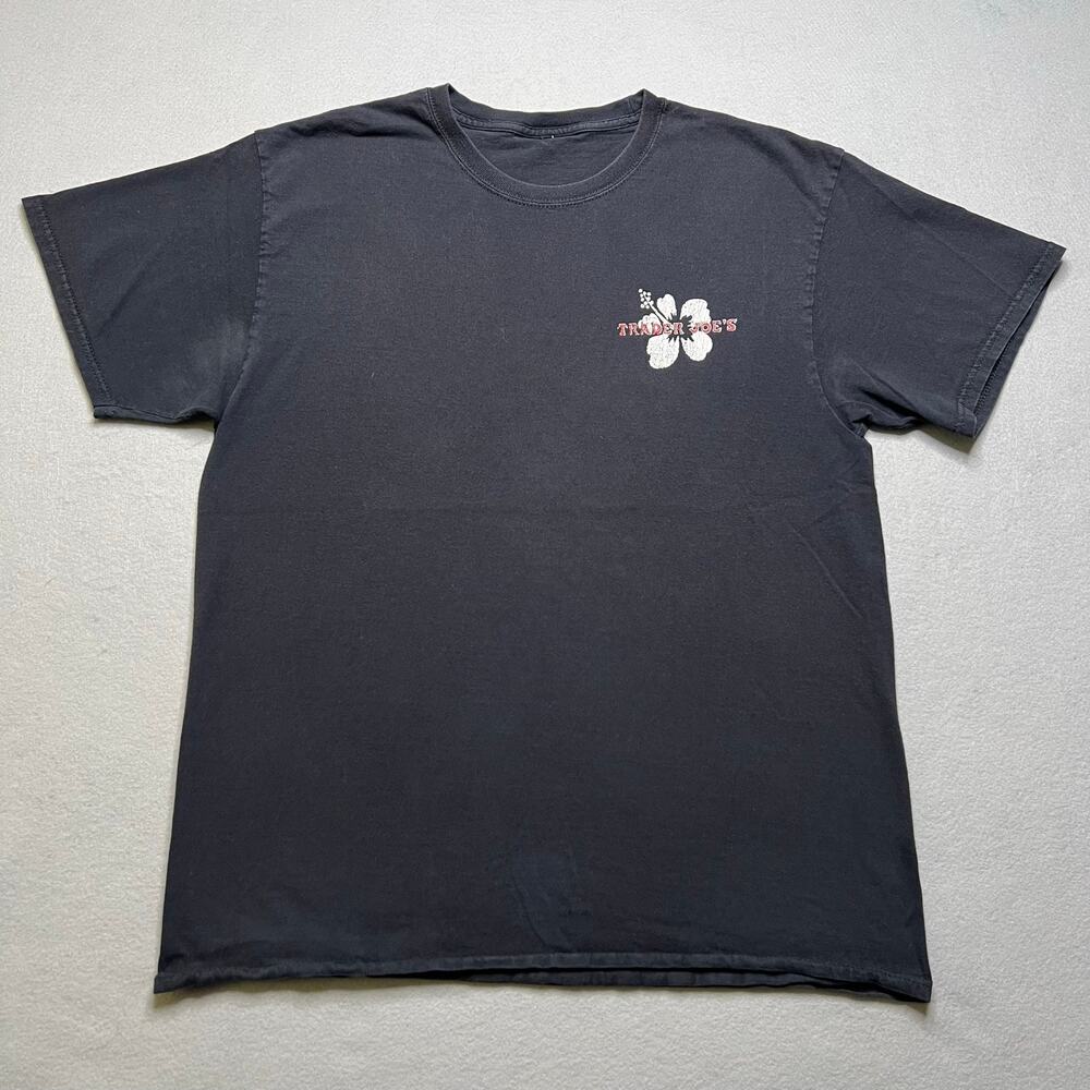 Vintage Trader Joe’s Hibiscus Logo Graphic T Shirt Sz Medium Black Y2K